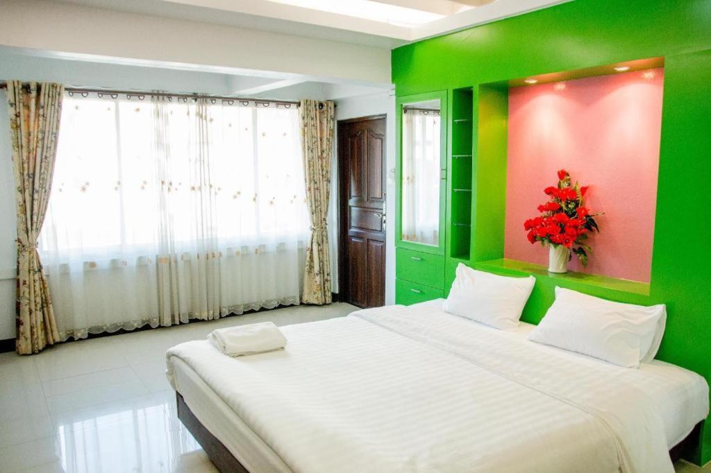 Huay Kaew Palace 1 Hotel Τσιάνγκ Μάι Εξωτερικό φωτογραφία